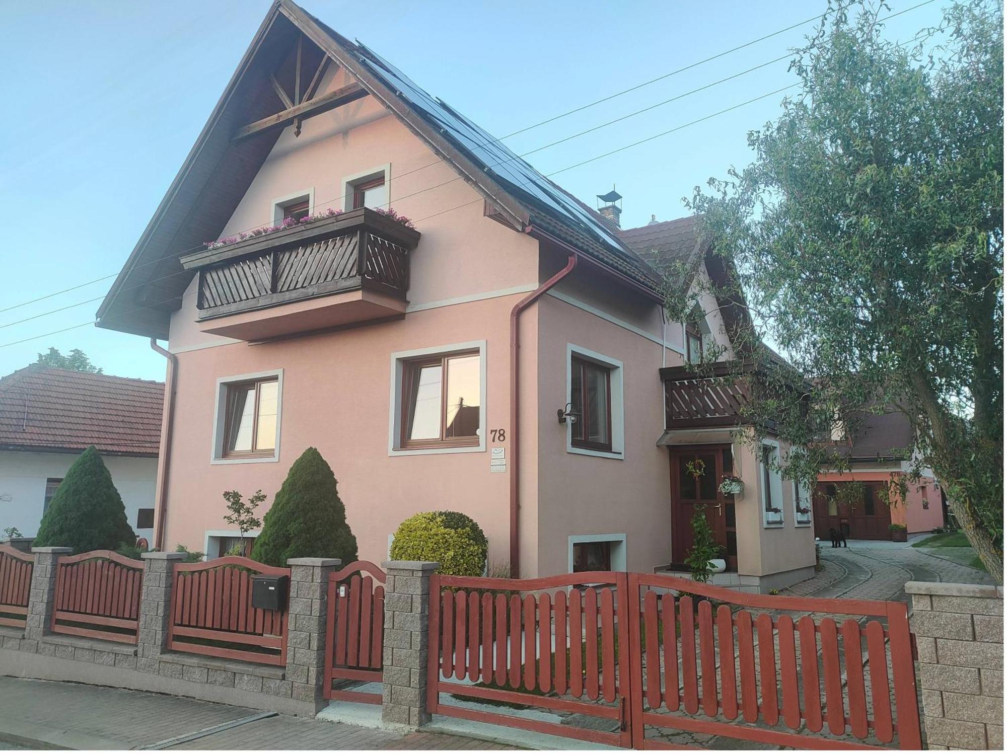Agami T Villa Pavčina Lehota Exteriör bild