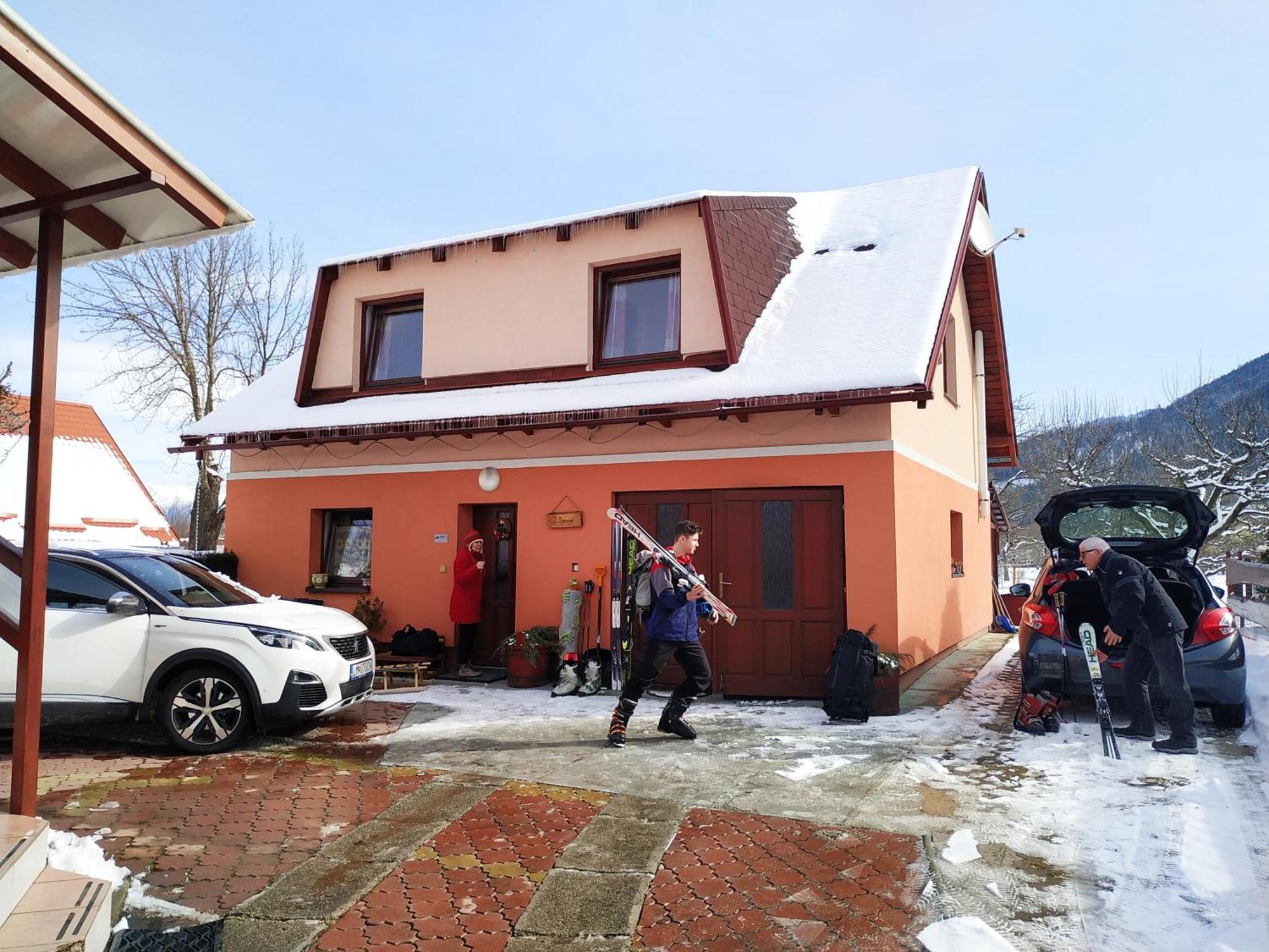 Agami T Villa Pavčina Lehota Exteriör bild